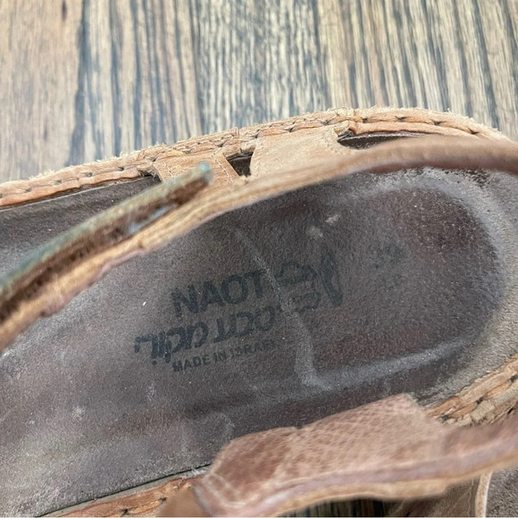 Naot Celosia tan suede closed toe sandals size 39/8 - Picture 6 of 9